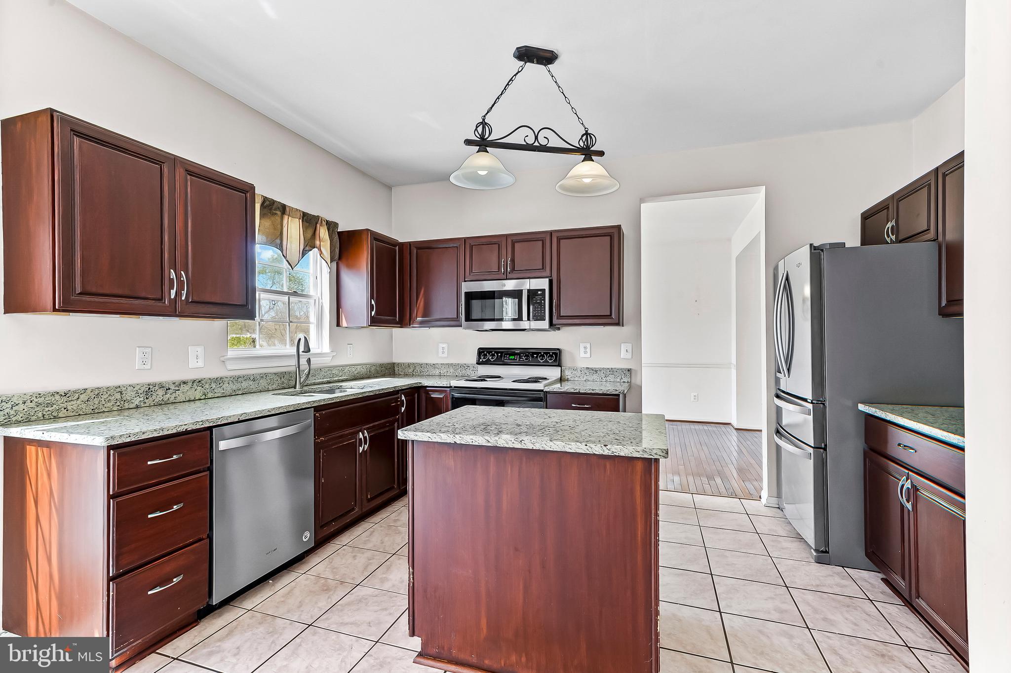 LOCKSLEY GLEN - Residential
