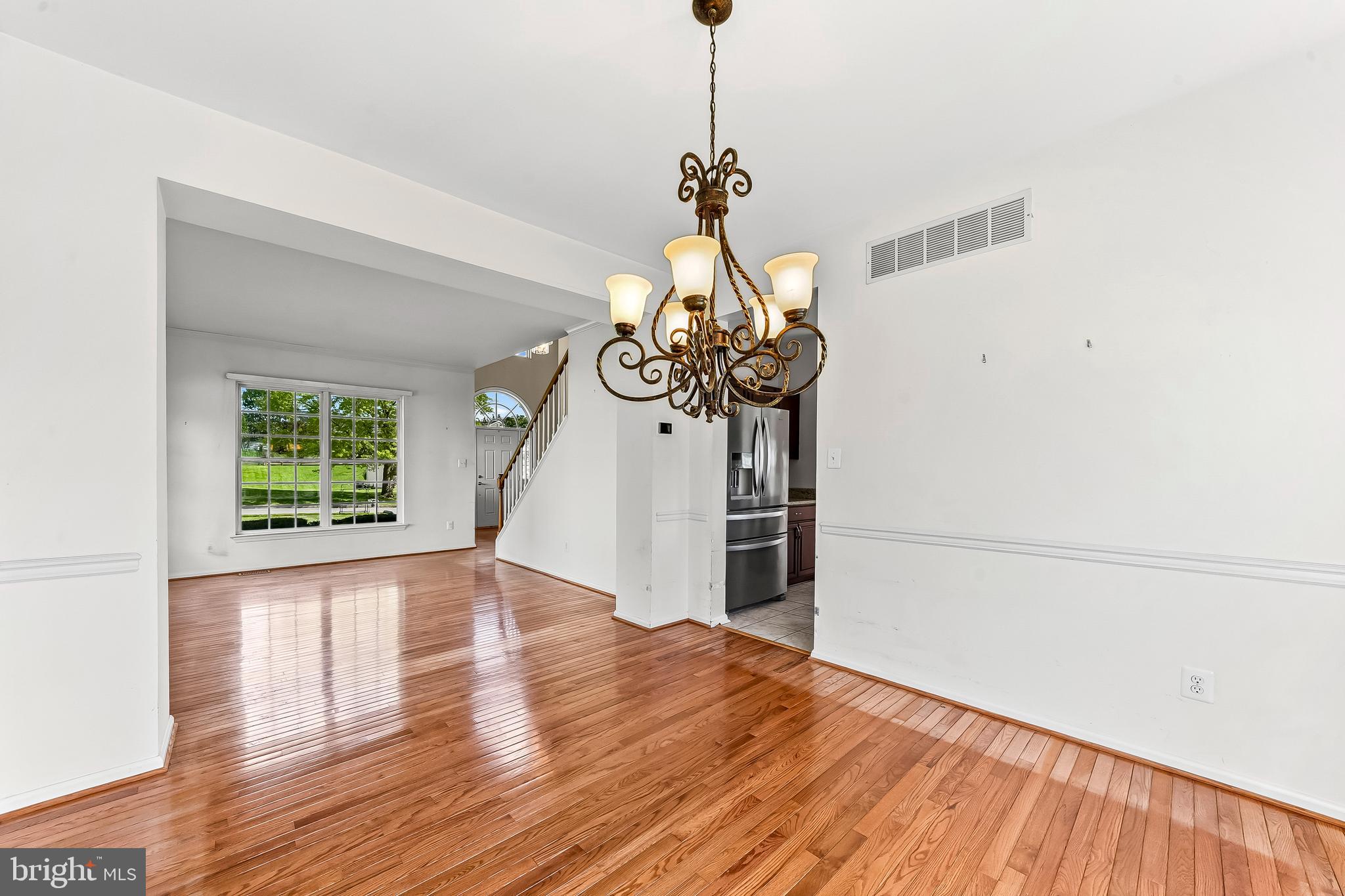LOCKSLEY GLEN - Residential