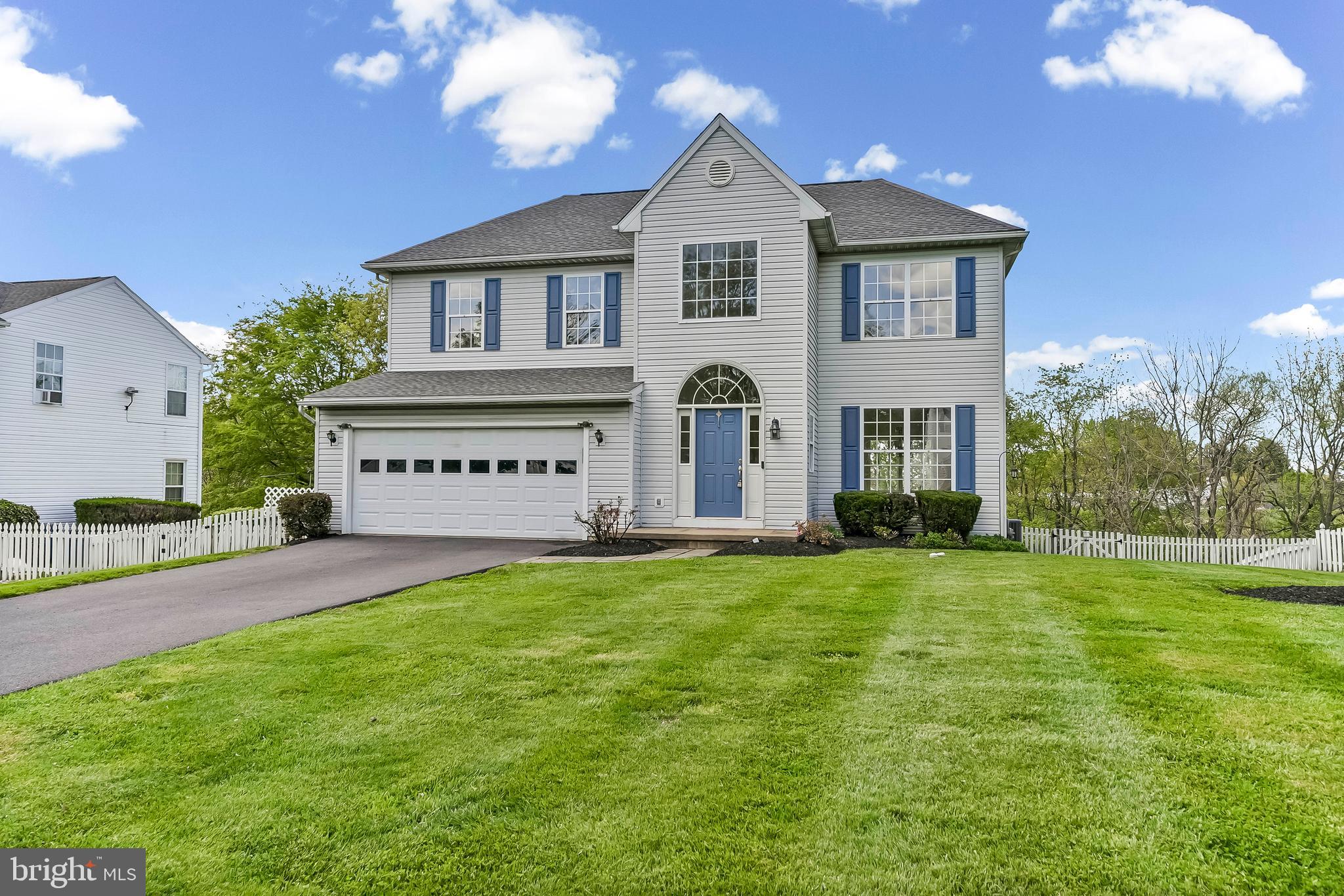 LOCKSLEY GLEN - Residential