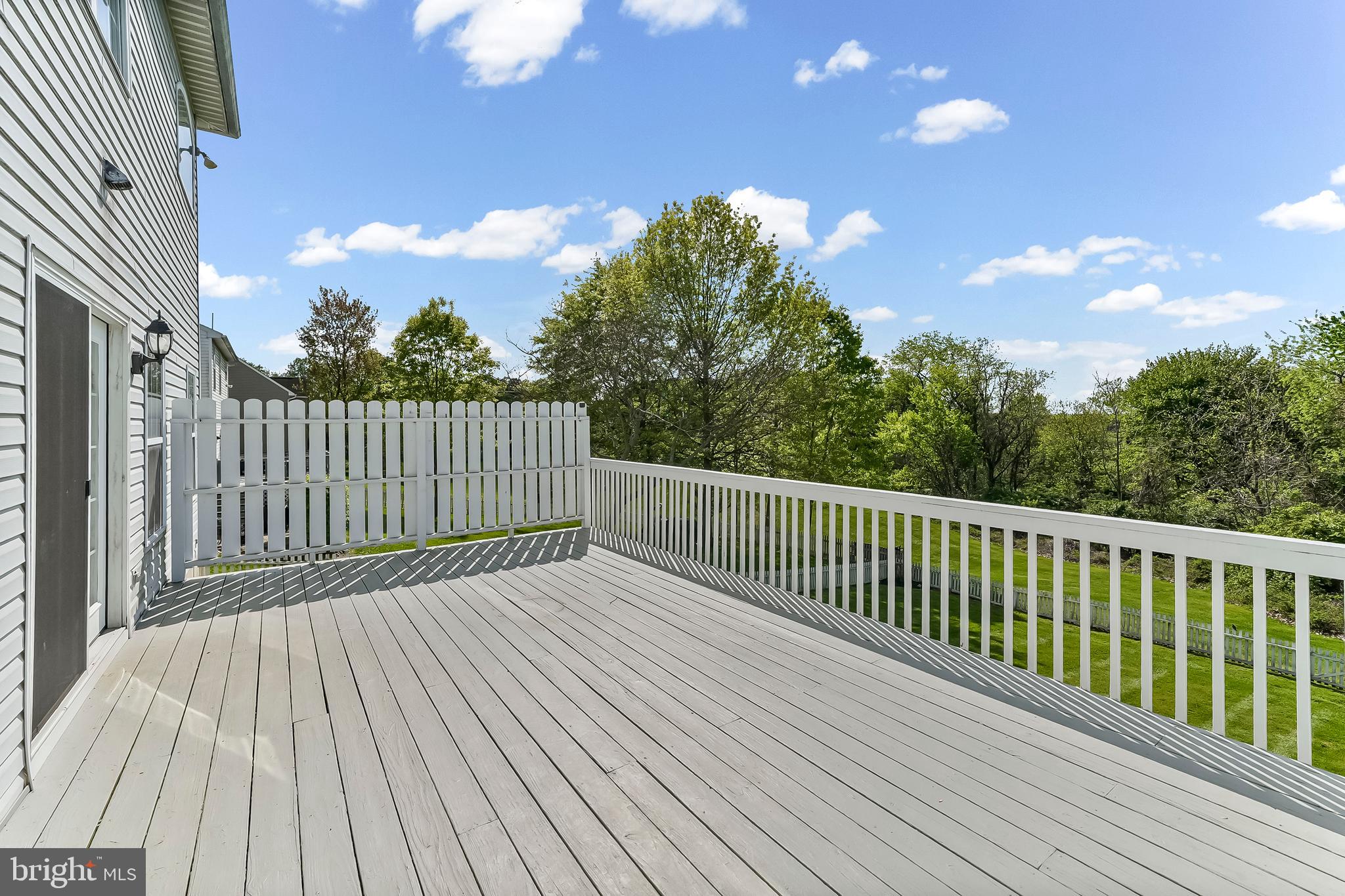 LOCKSLEY GLEN - Residential
