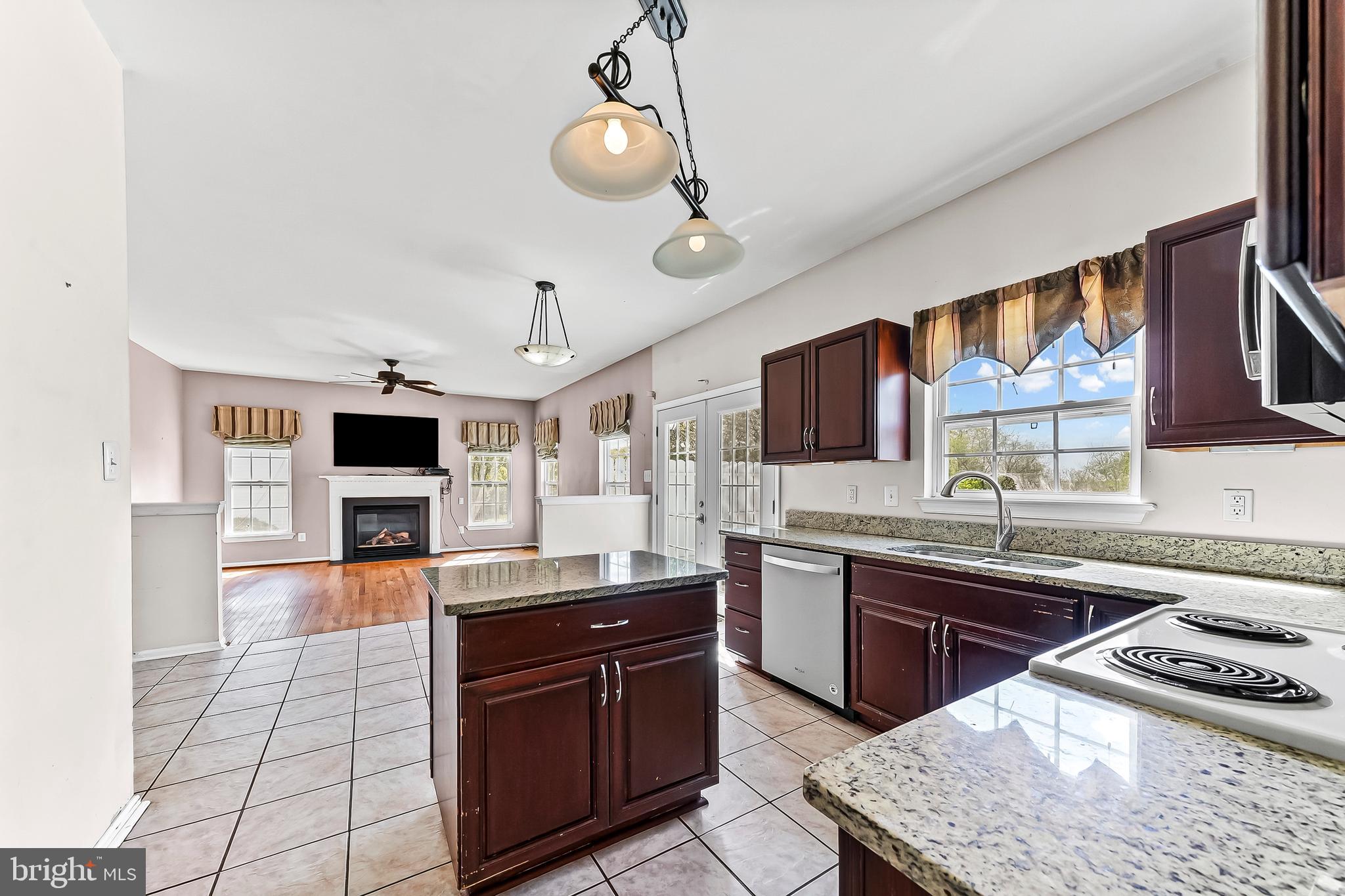LOCKSLEY GLEN - Residential