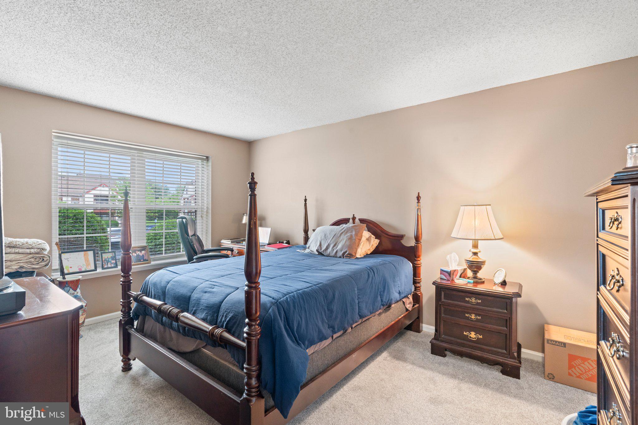 1206 BARRY COURT