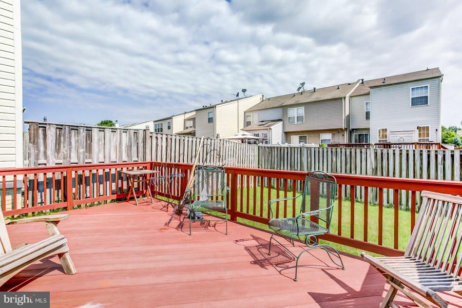 EATON SQUARE - Residential Lease