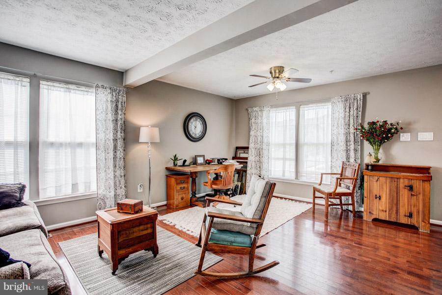 EATON SQUARE - Residential Lease