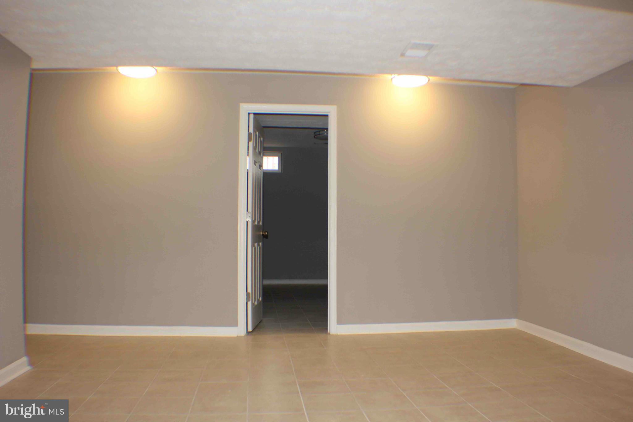 EATON SQUARE - Residential Lease