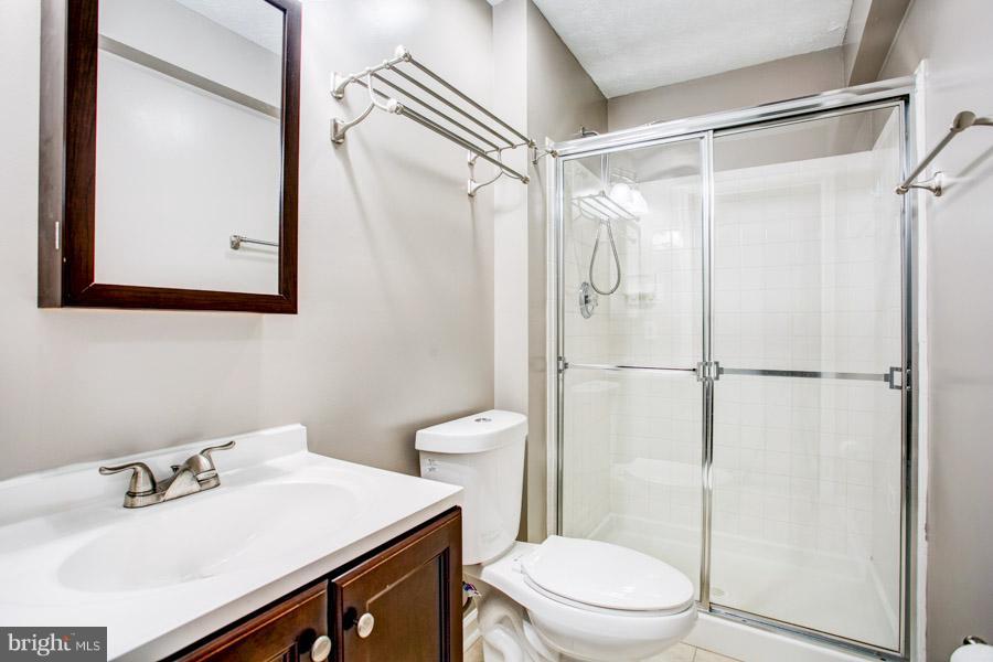 EATON SQUARE - Residential Lease