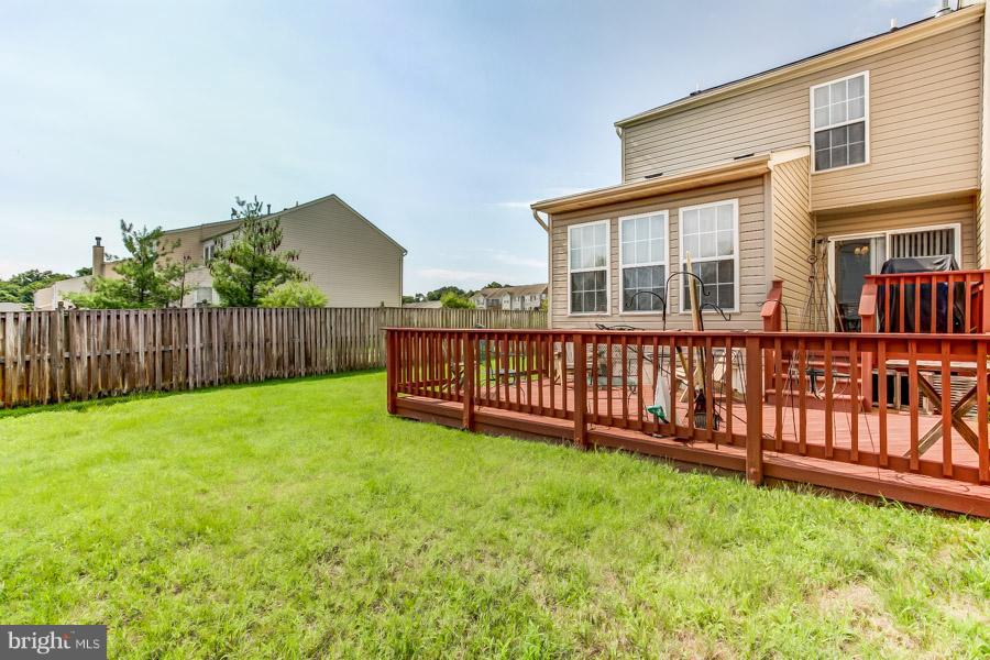 EATON SQUARE - Residential Lease