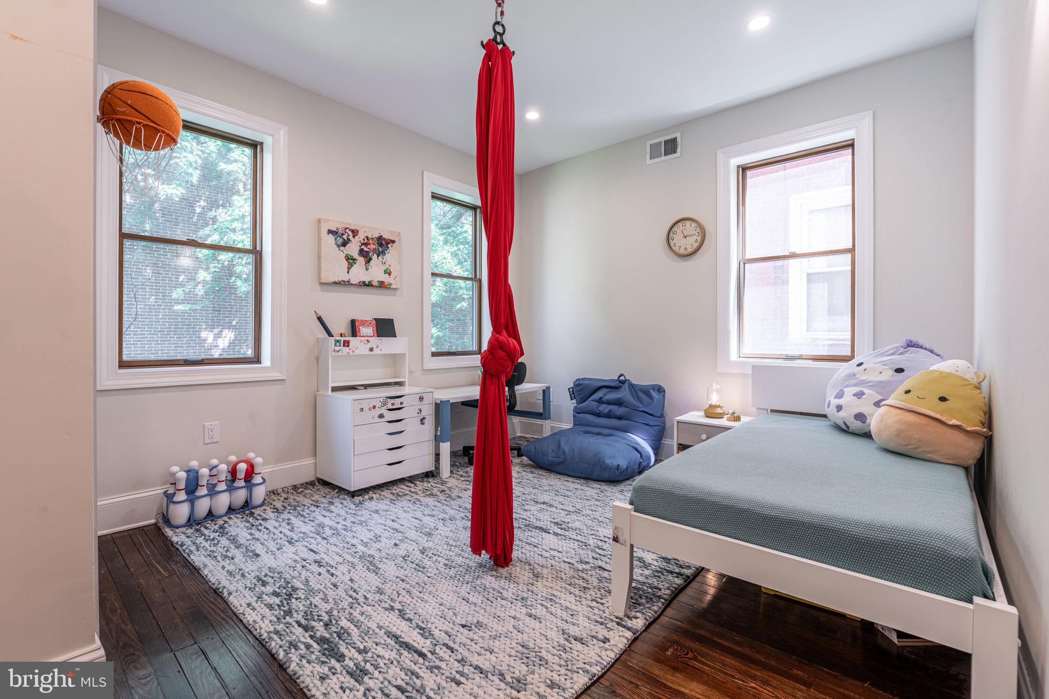 SPRUCE HILL - Residential