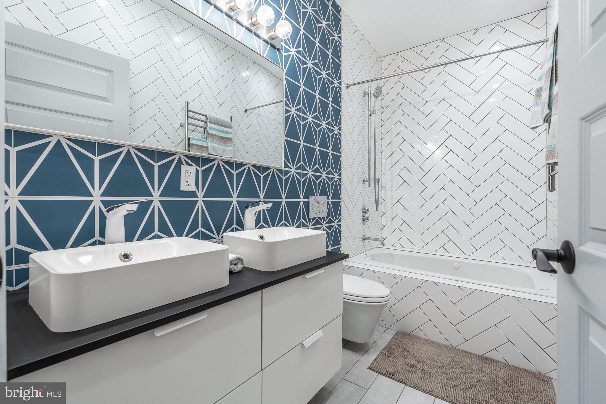 SPRUCE HILL - Residential