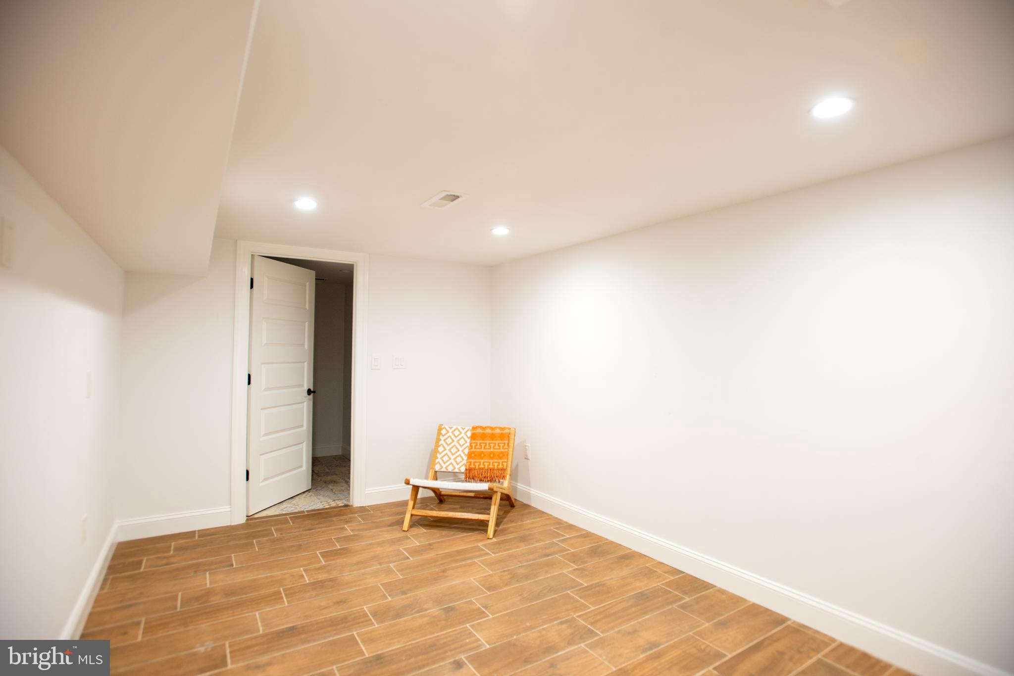 SPRUCE HILL - Residential