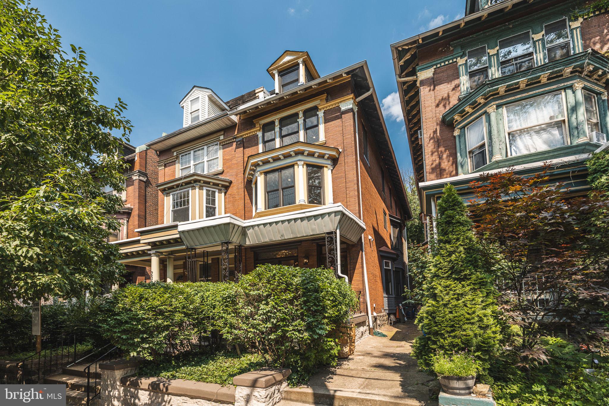 SPRUCE HILL - Residential