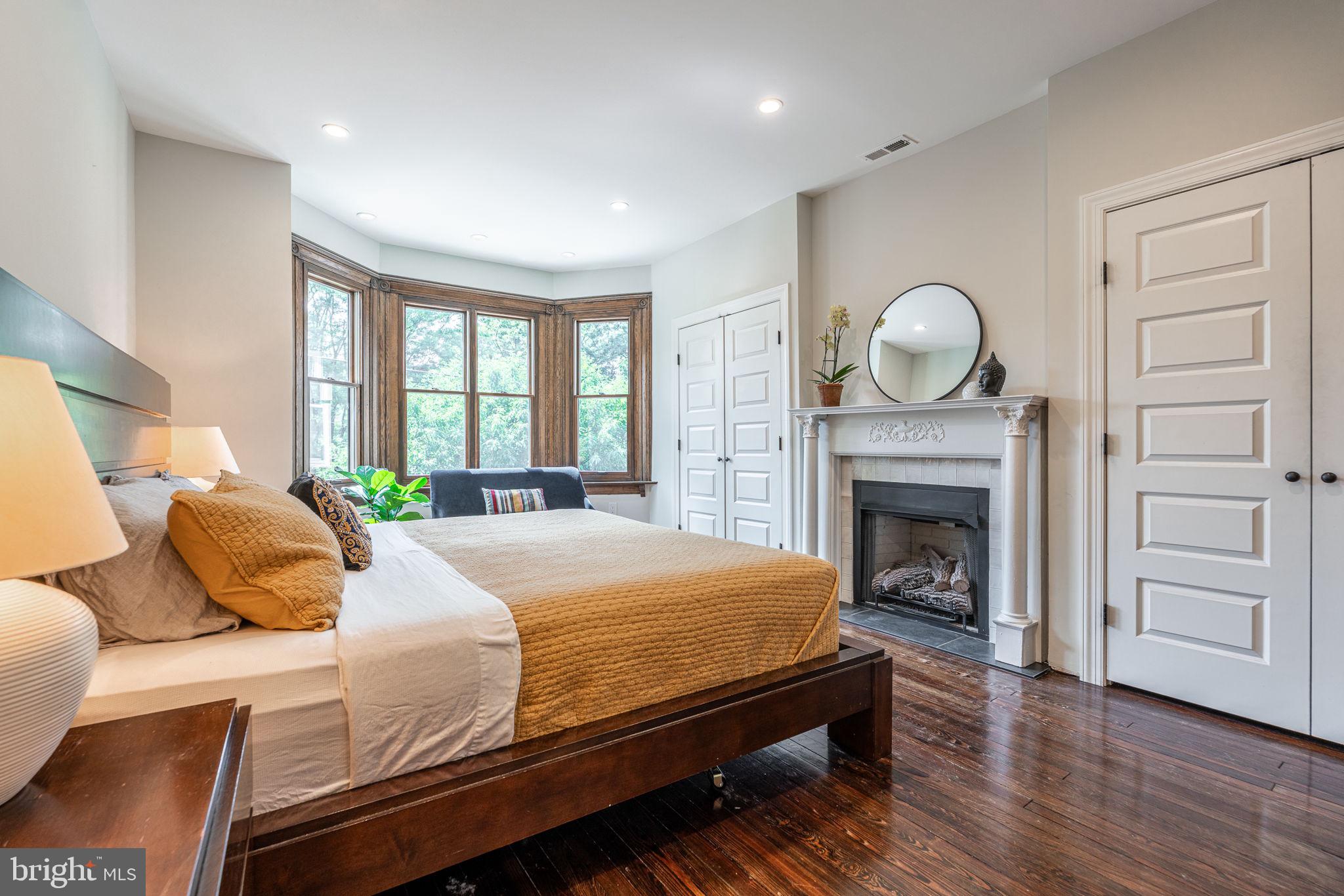 SPRUCE HILL - Residential