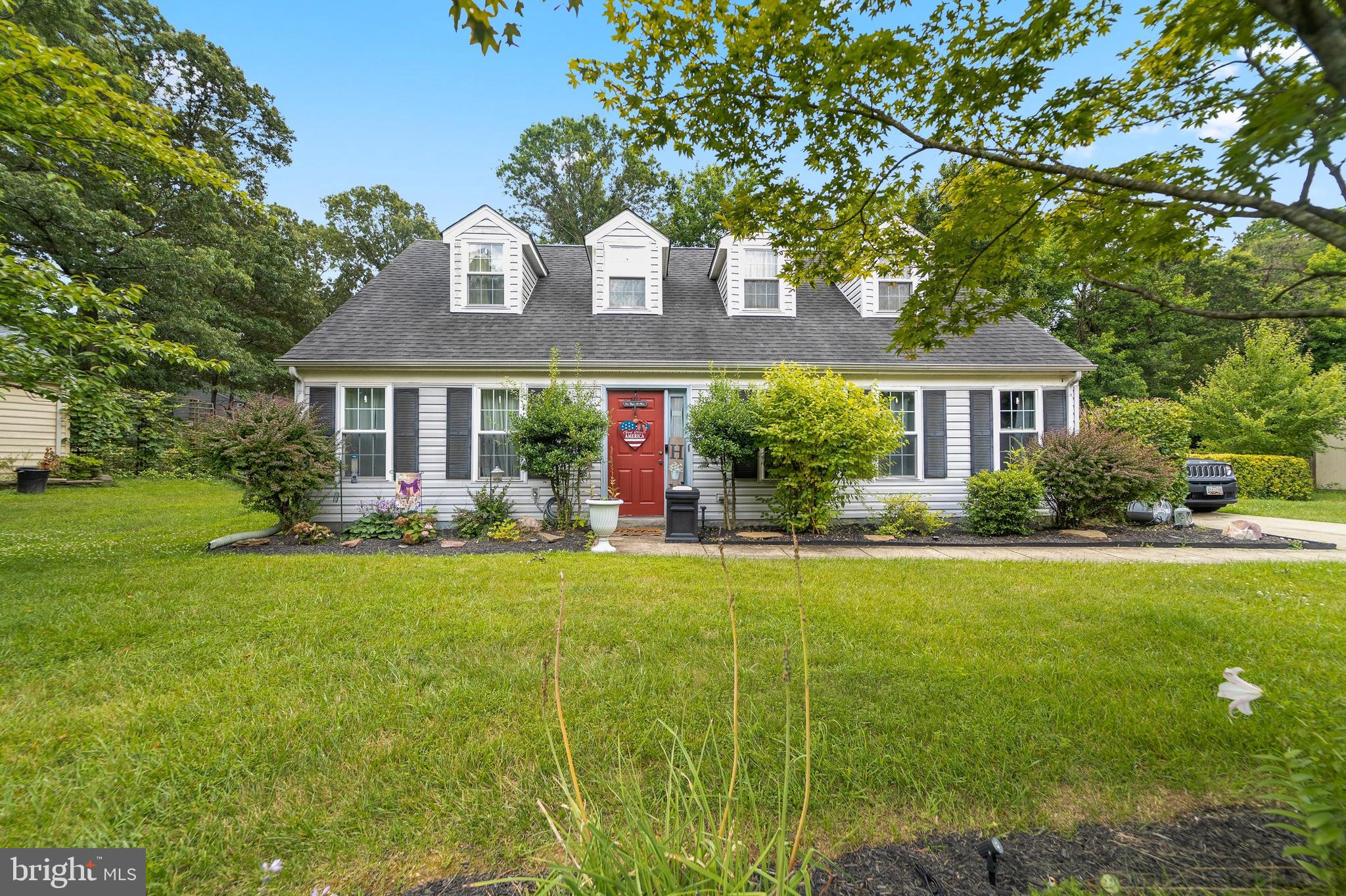 HUNTINGTON NEIGHBORHOOD - Residential