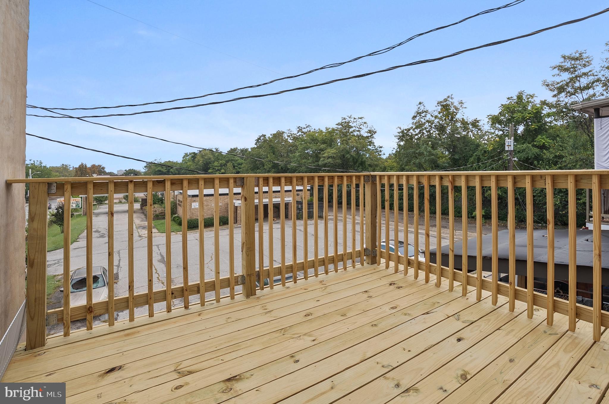 SANDTOWN-WINCHESTER - Residential