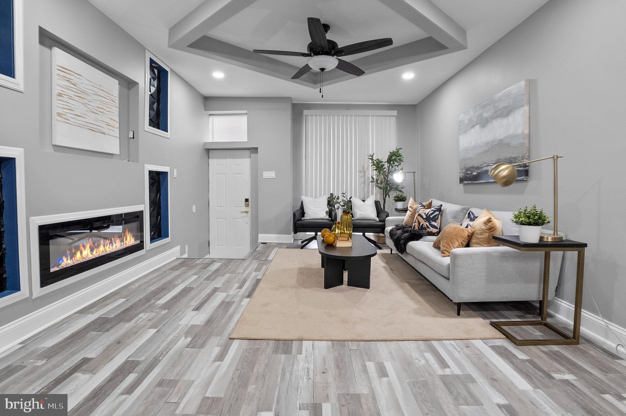 SANDTOWN-WINCHESTER - Residential