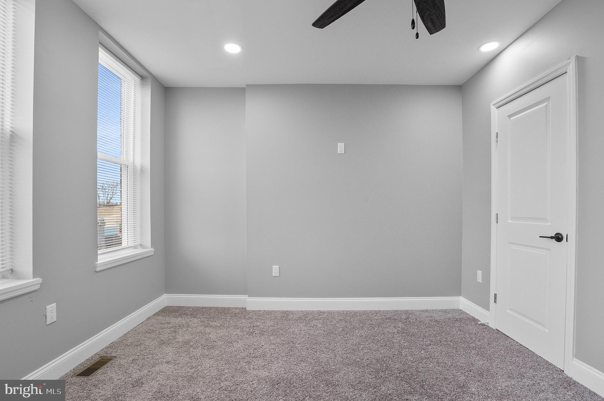 SANDTOWN-WINCHESTER - Residential