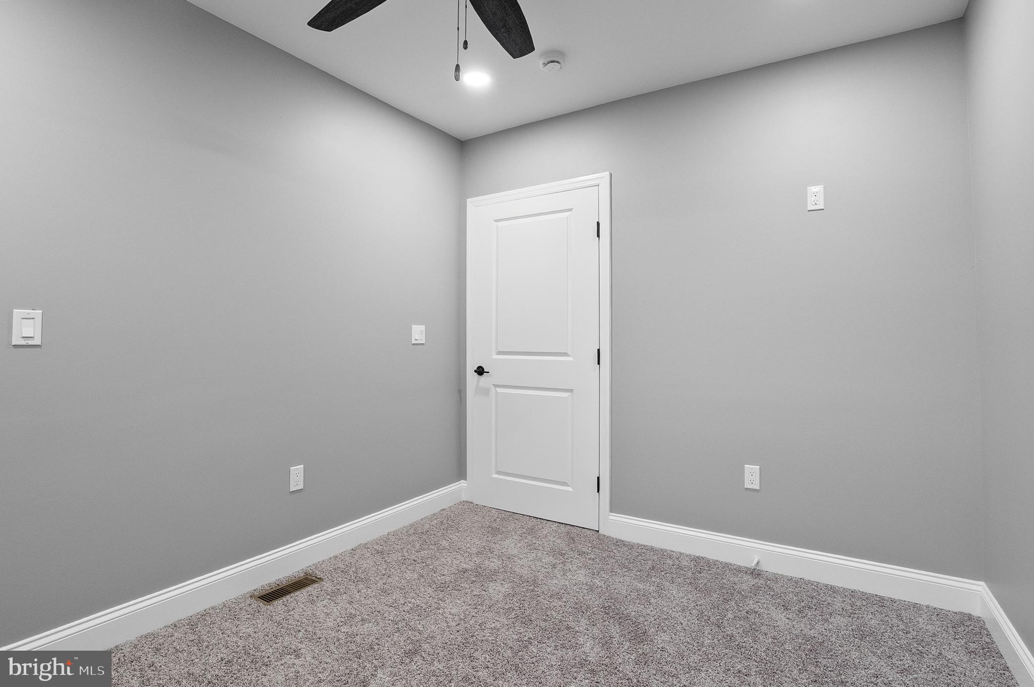 SANDTOWN-WINCHESTER - Residential
