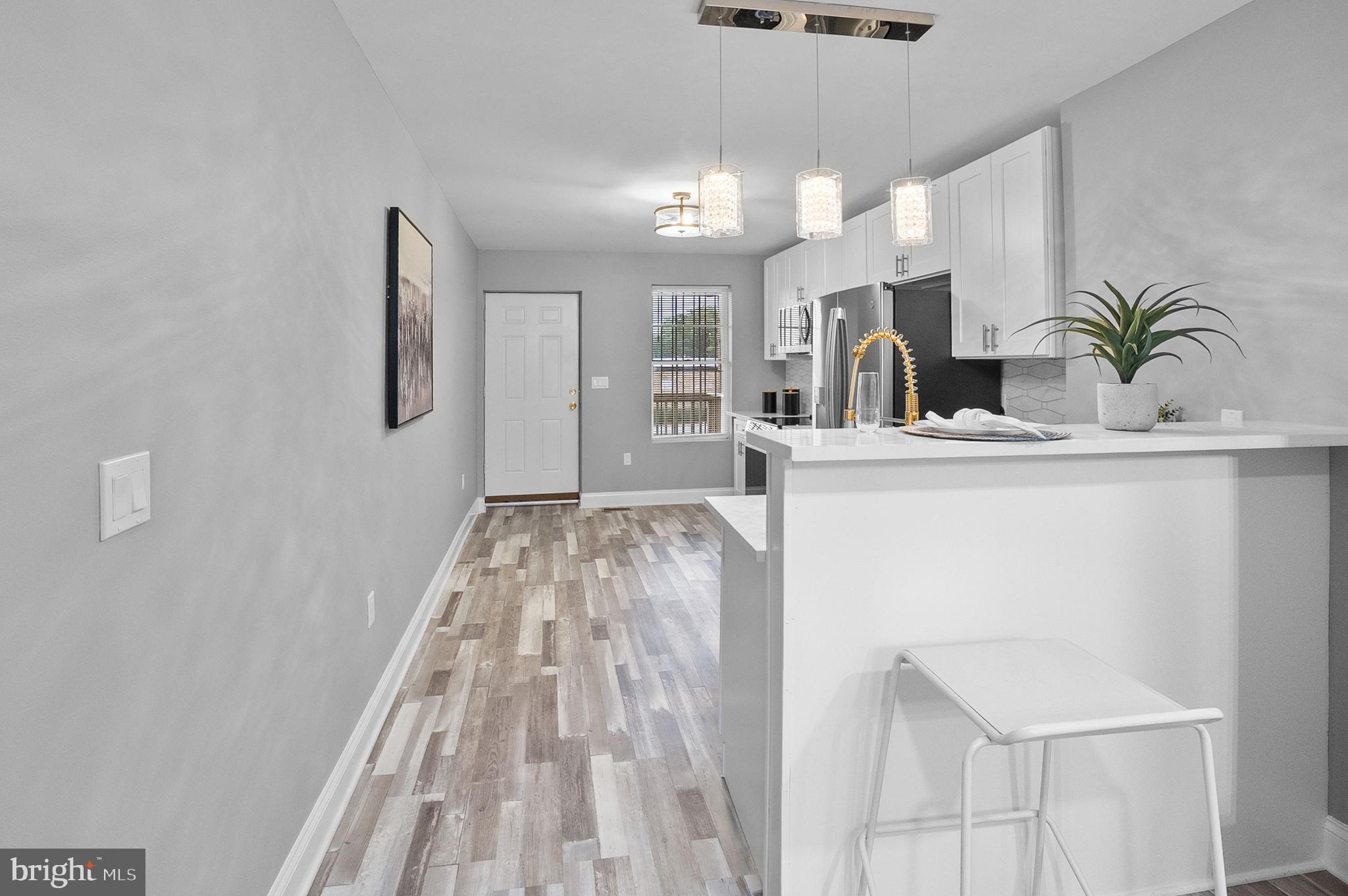 SANDTOWN-WINCHESTER - Residential