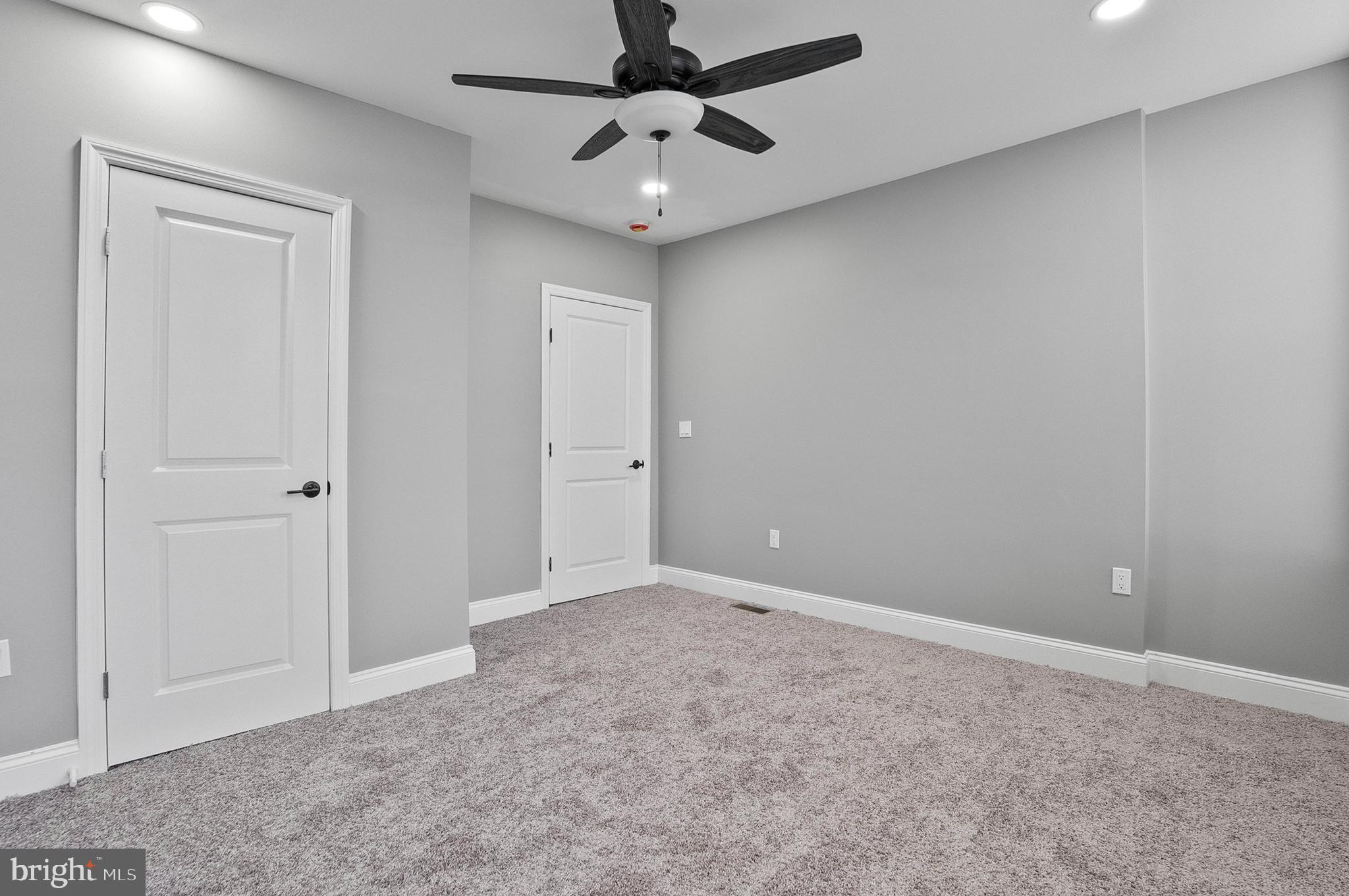 SANDTOWN-WINCHESTER - Residential