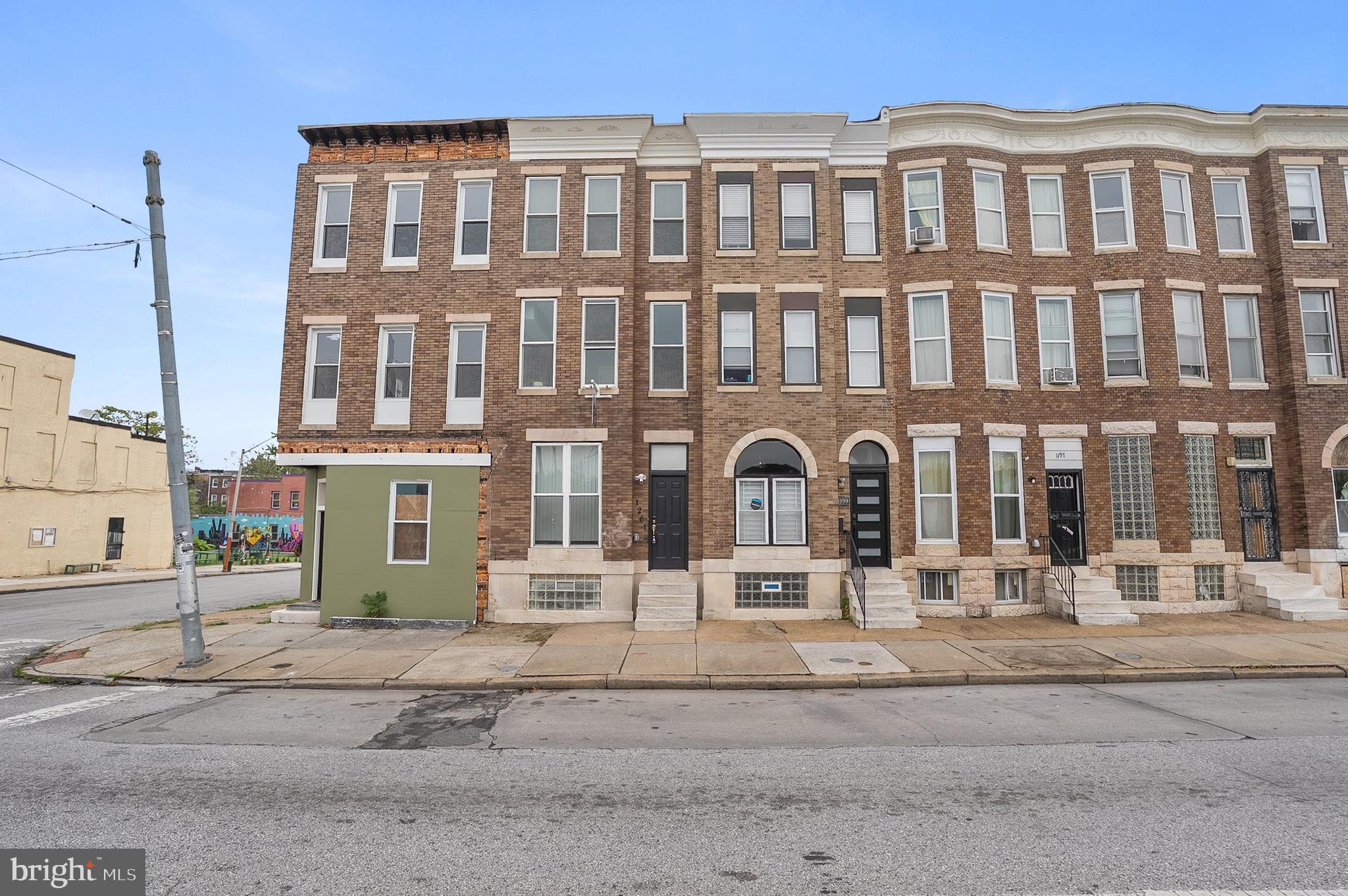SANDTOWN-WINCHESTER - Residential