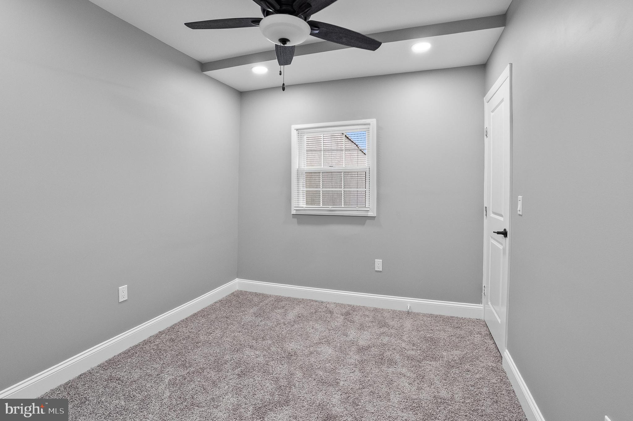 SANDTOWN-WINCHESTER - Residential