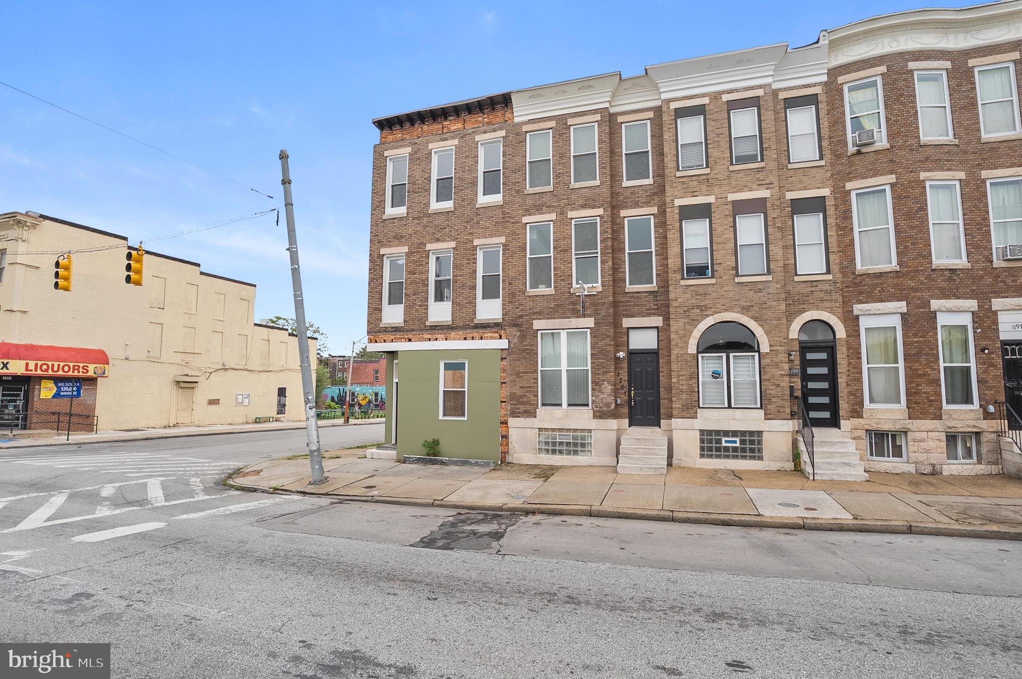 SANDTOWN-WINCHESTER - Residential