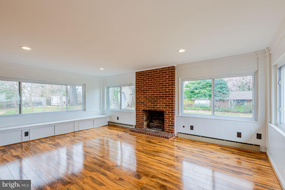 SPRINGFIELD - Residential