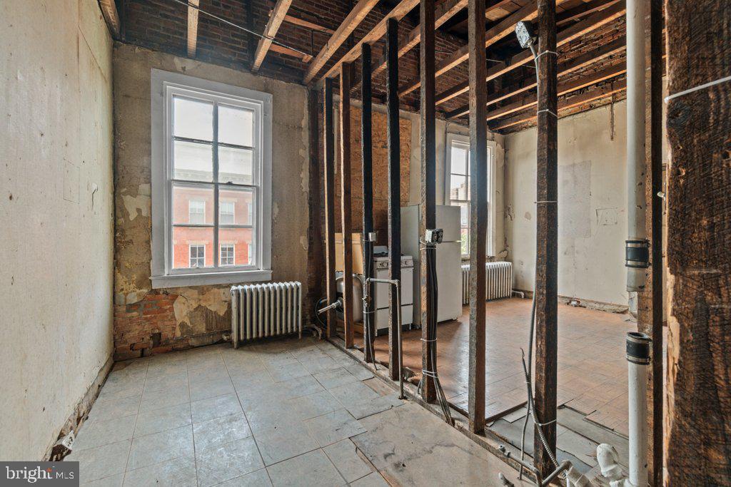 MOUNT VERNON - Commercial Sale