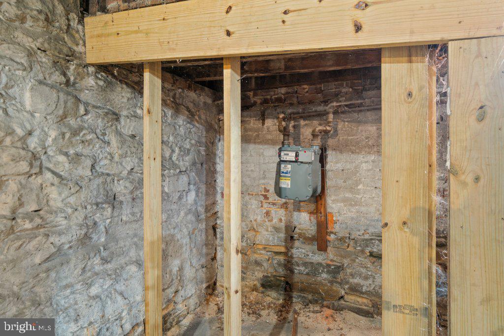 MOUNT VERNON - Commercial Sale