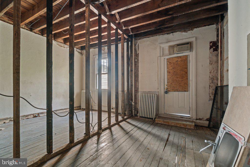 MOUNT VERNON - Commercial Sale