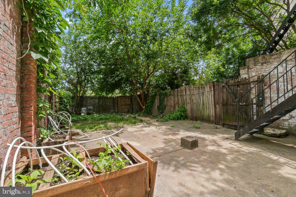 MOUNT VERNON - Commercial Sale