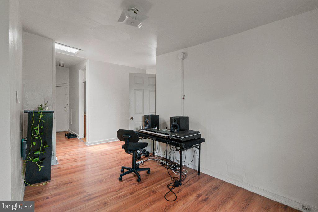 MOUNT VERNON - Commercial Sale