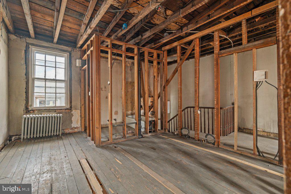 MOUNT VERNON - Commercial Sale