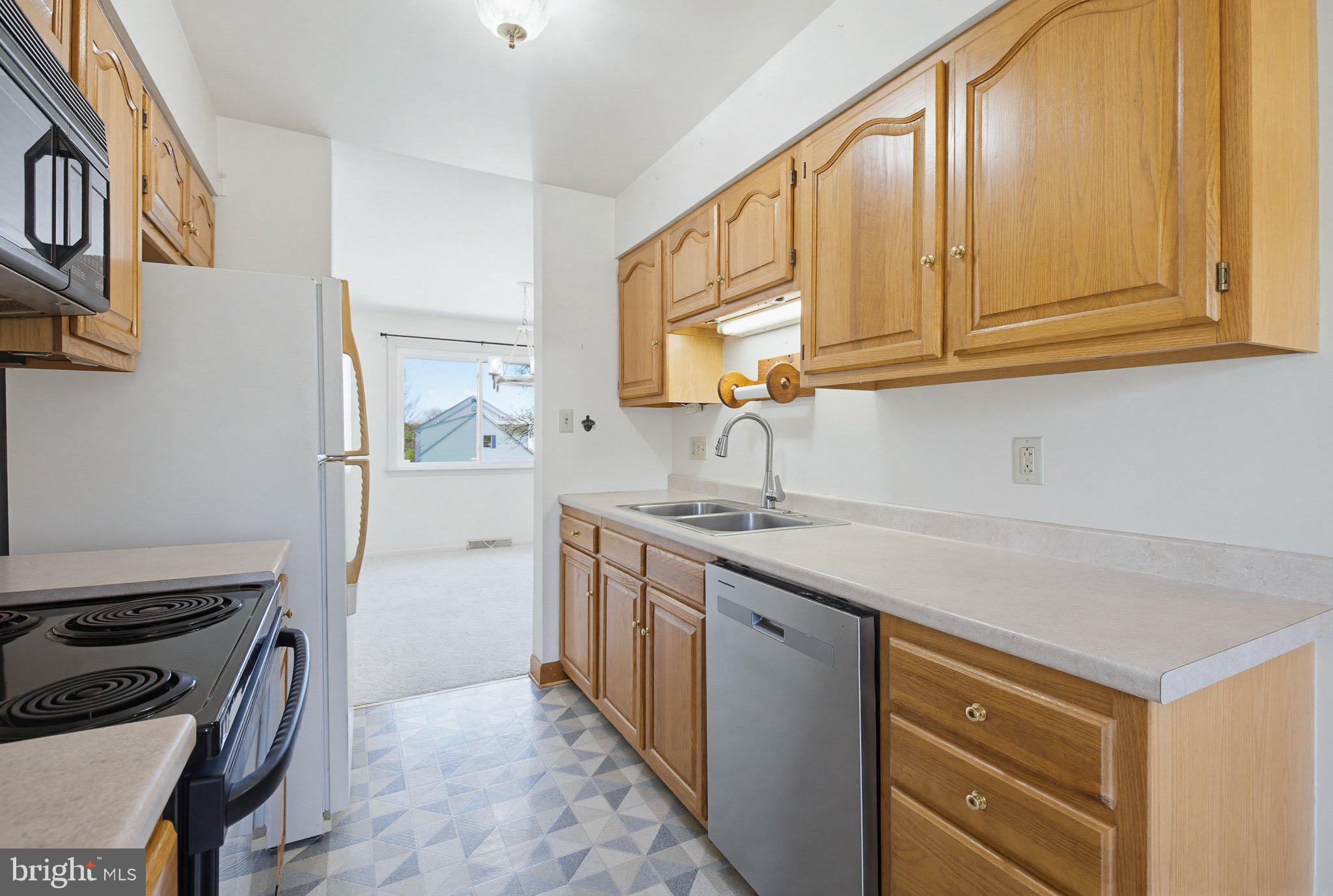 SUMMIT HILLS - Residential