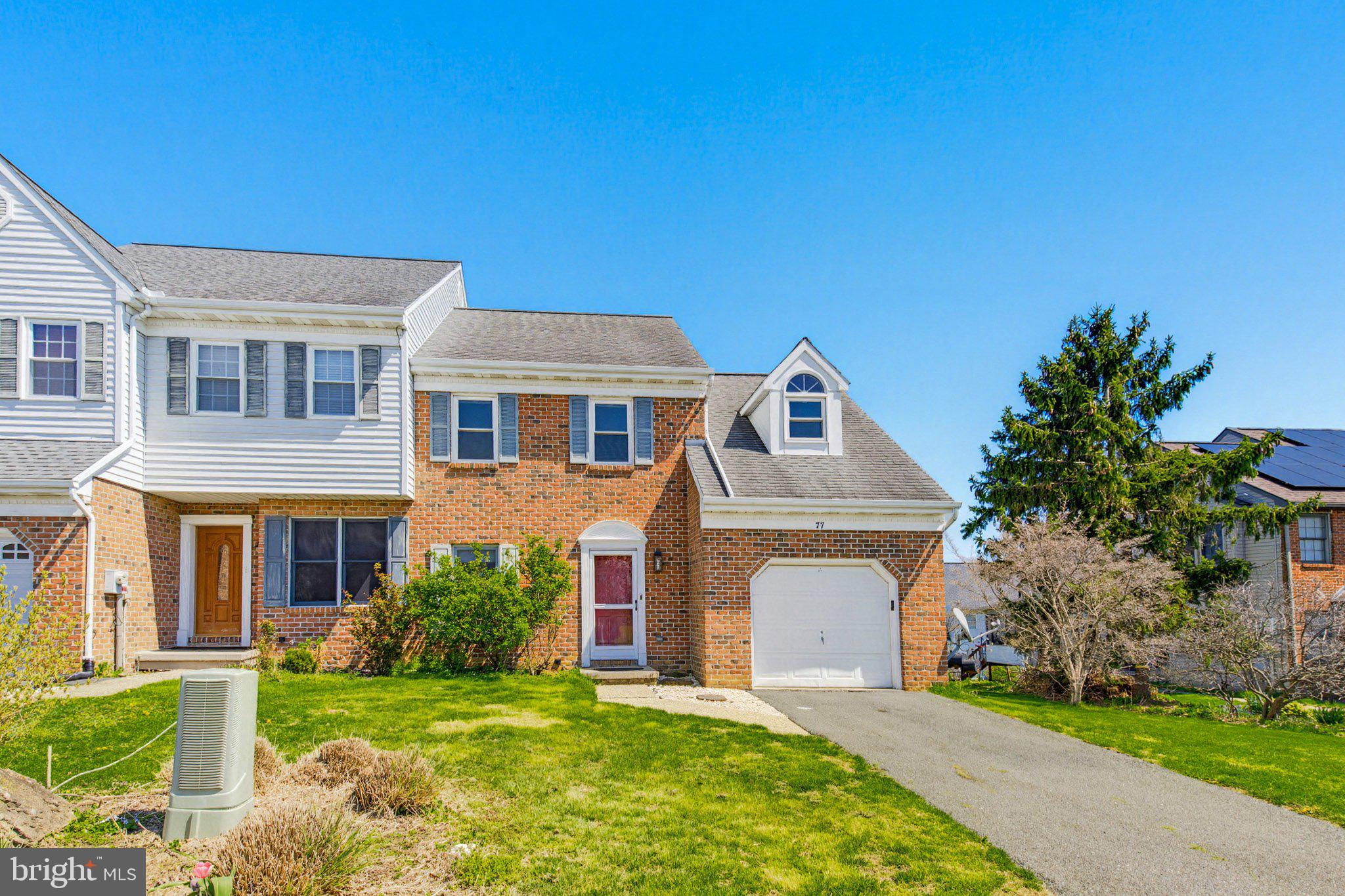 SUMMIT HILLS - Residential