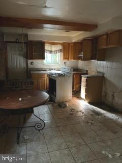 POINT BREEZE - Residential