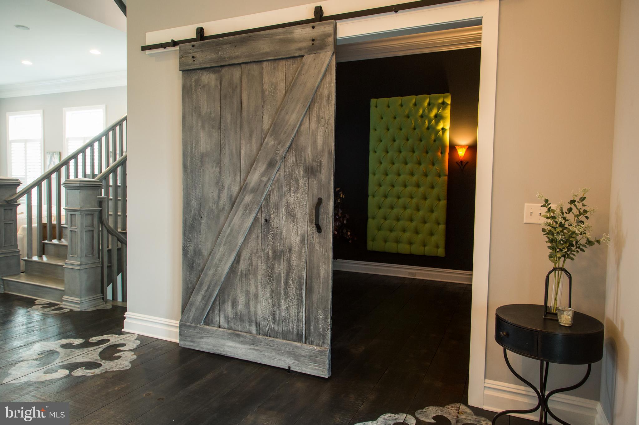 STONEHENGE RESERVE - Residential