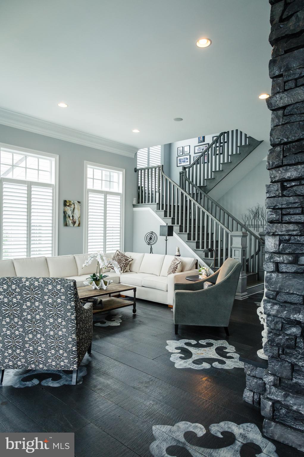 STONEHENGE RESERVE - Residential