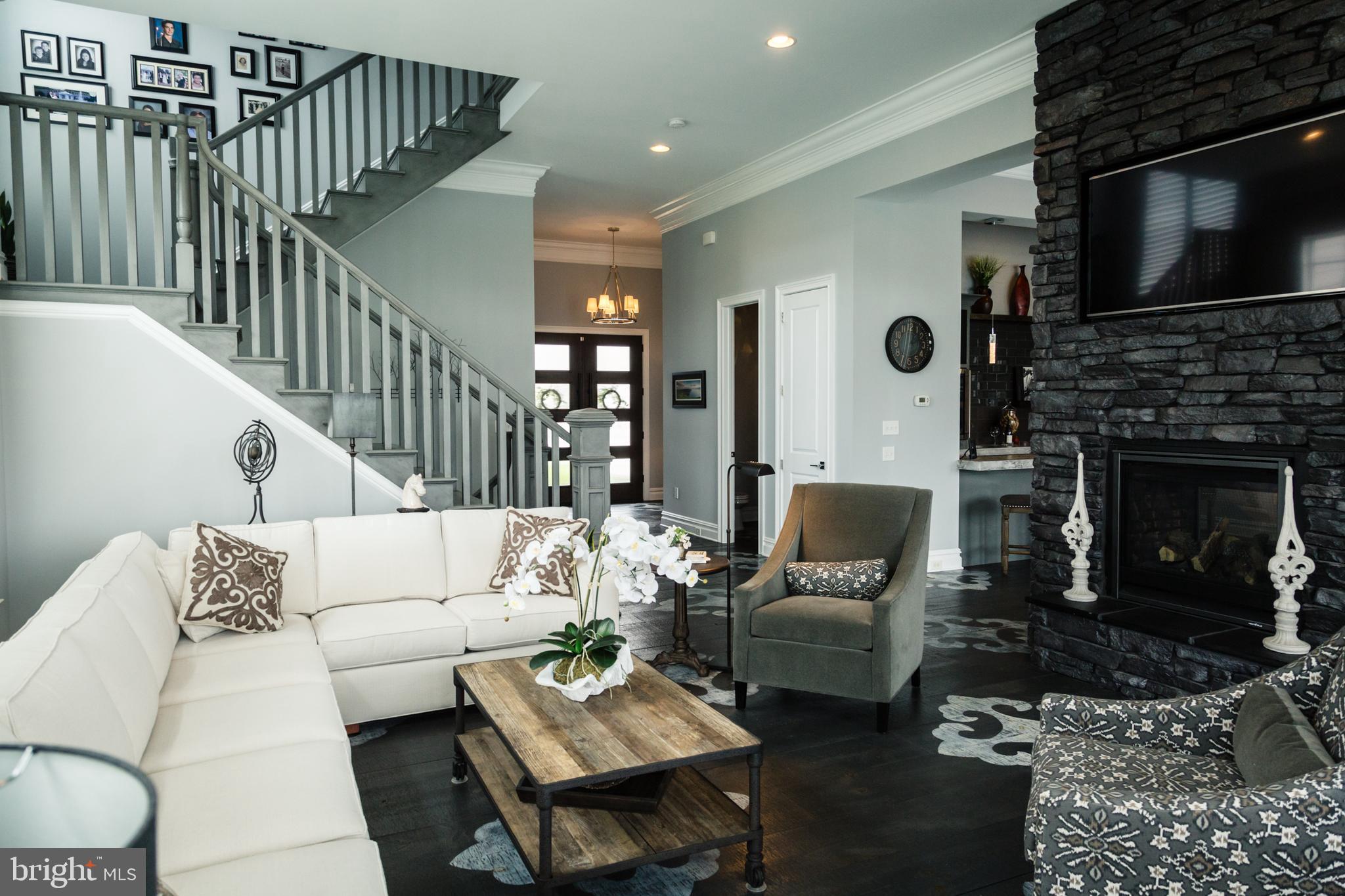 STONEHENGE RESERVE - Residential