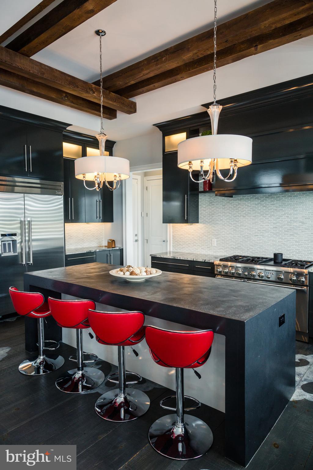 STONEHENGE RESERVE - Residential