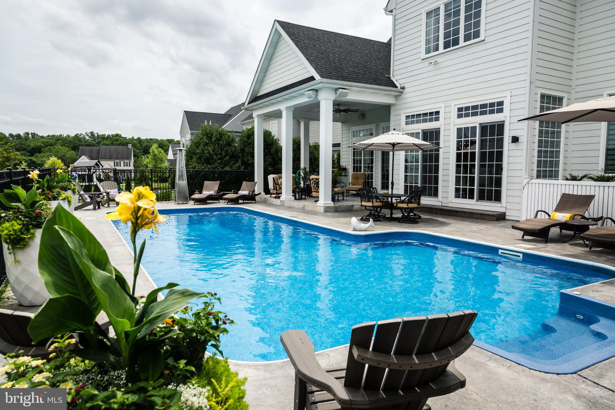 STONEHENGE RESERVE - Residential