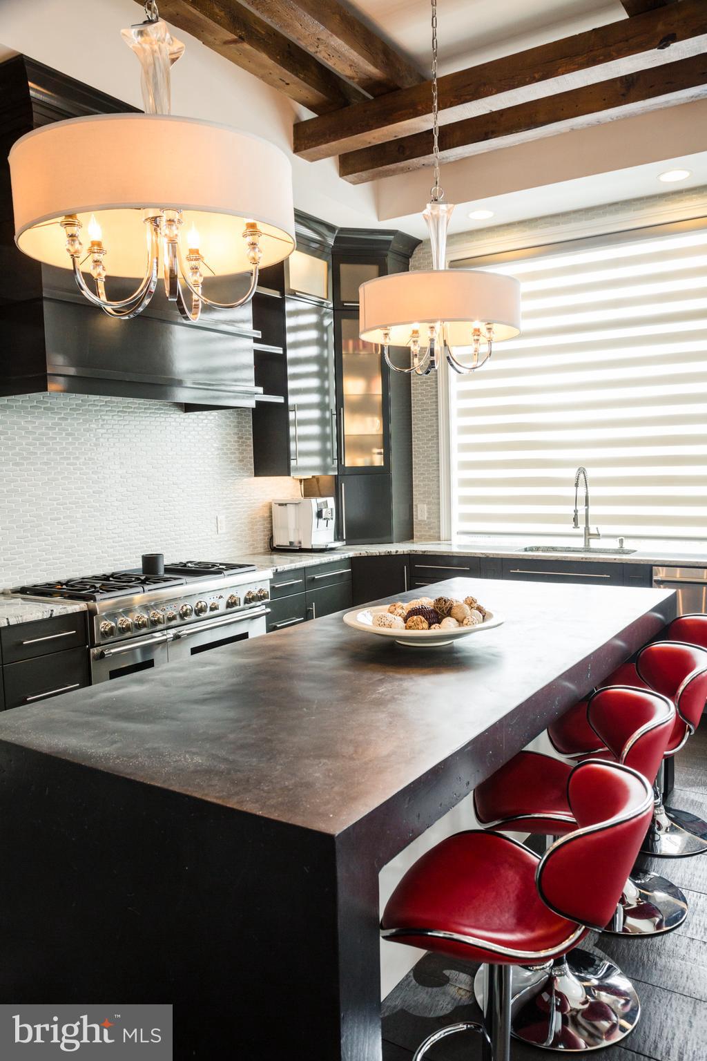 STONEHENGE RESERVE - Residential