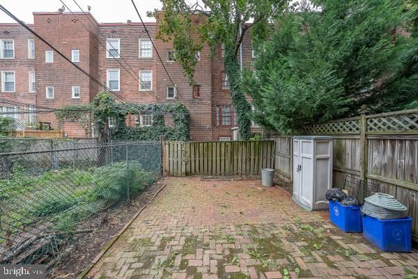 RITTENHOUSE SQUARE - Residential Lease