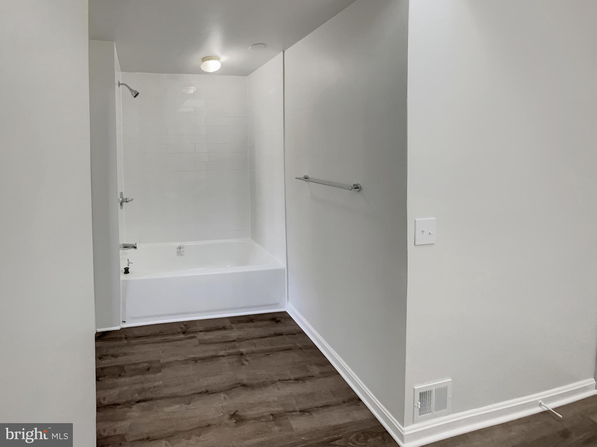 FRANKLIN FARM - Residential