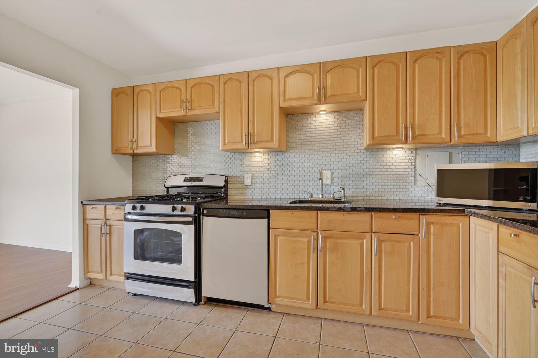 PARKSIDE PLAZA CODM - Residential