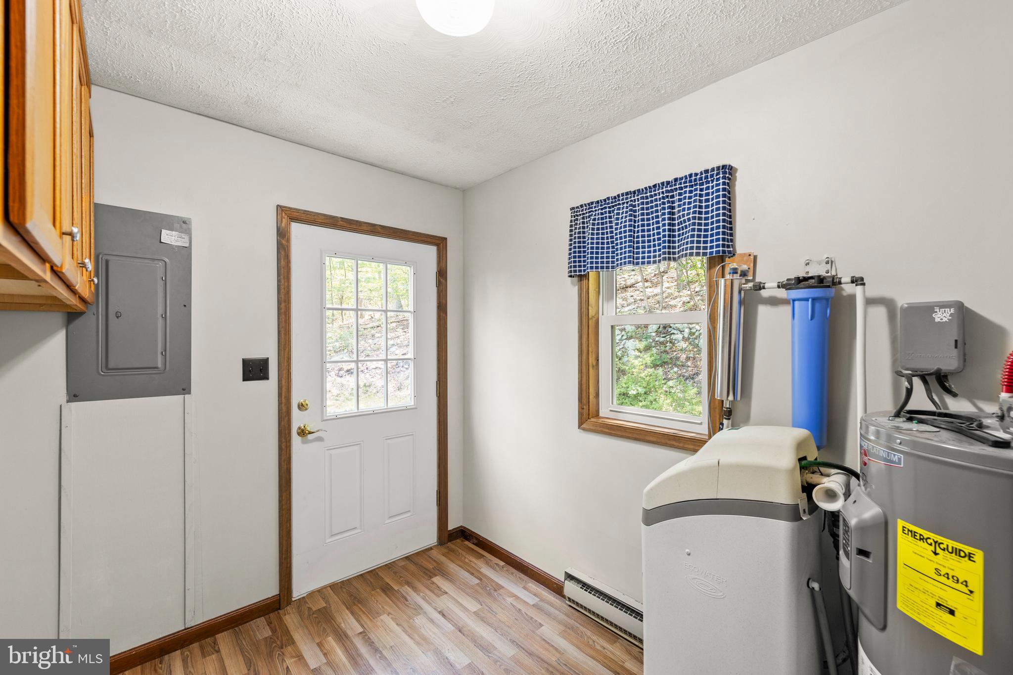 NORTH MOUNTAIN ESTATES - Residential