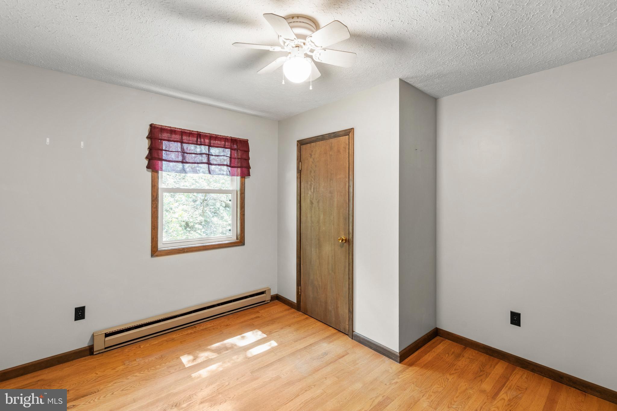 NORTH MOUNTAIN ESTATES - Residential