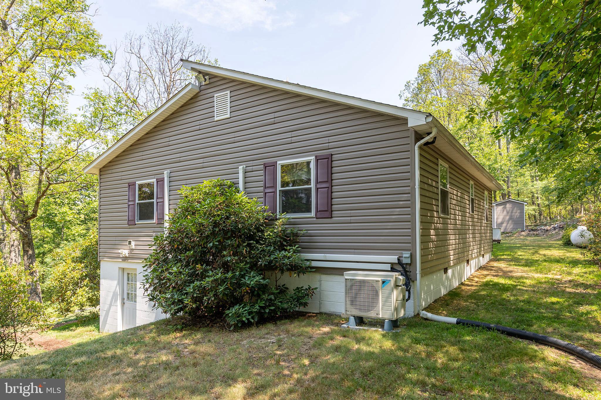 NORTH MOUNTAIN ESTATES - Residential