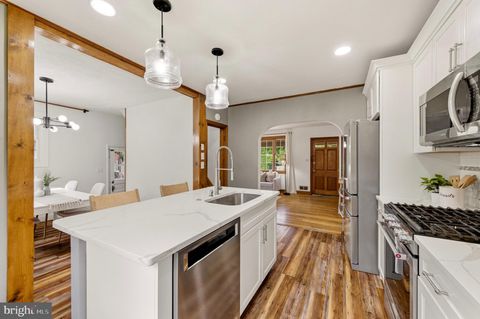 Tiny photo for 621 Woodsdale Road, BALTIMORE, MD 21228 (MLS # MDBC2161616)