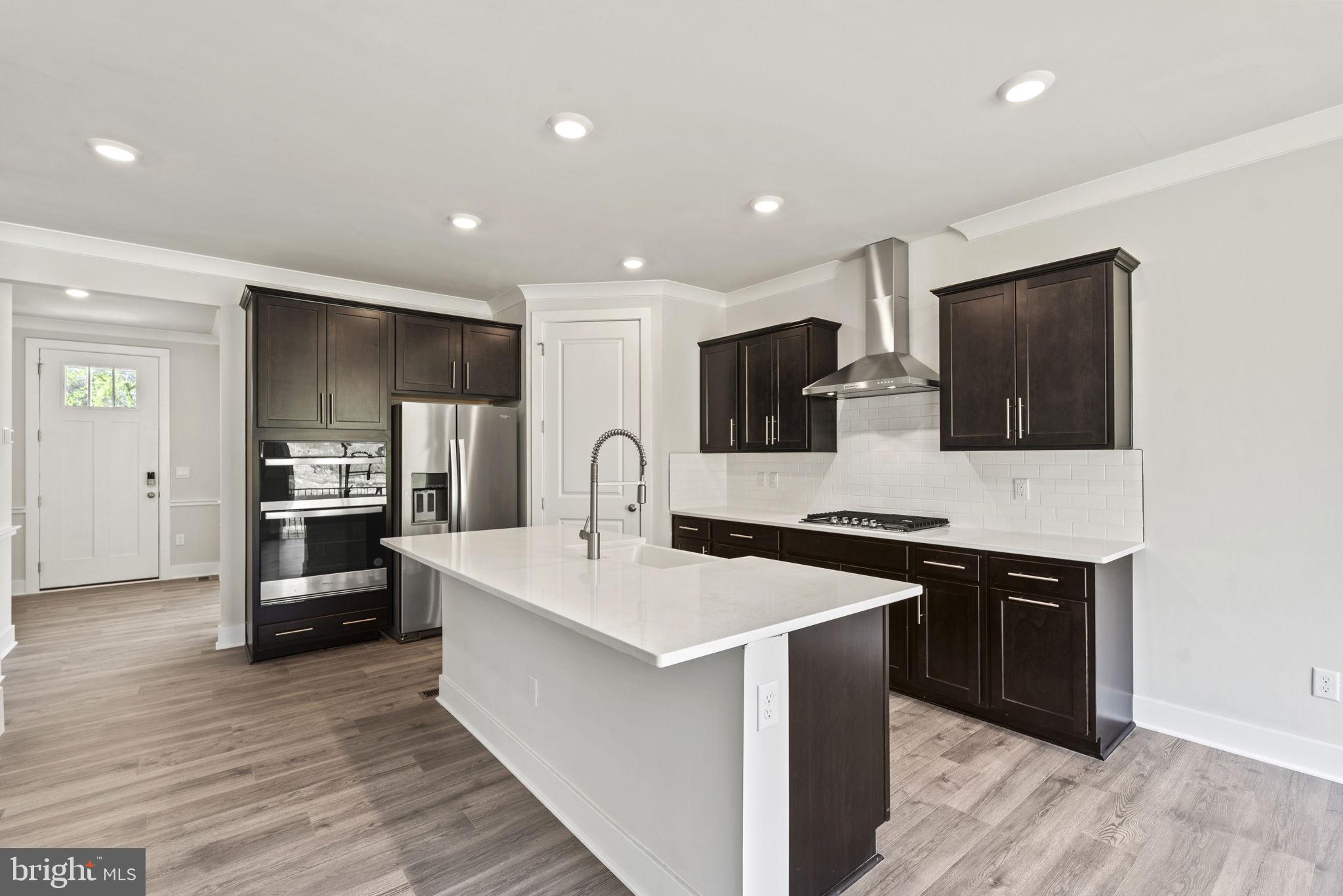 WOODED RUN ESTATES - Residential